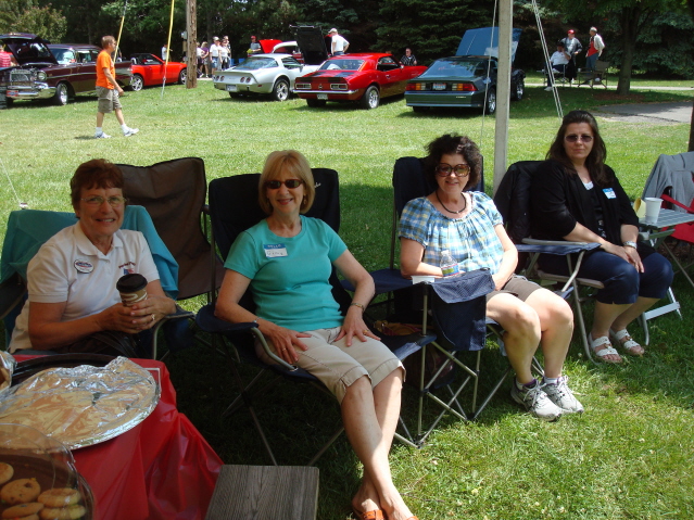 AH 6-25-11 Picnic 073.jpg