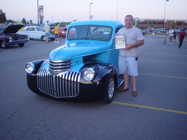 EMS Best Engine goes to Bill Maxwell & his classy 46 Chevy pickup