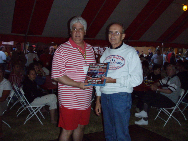 Dick Steckler wins the 60-64 Best of Class for his nice 63 Chevy HT