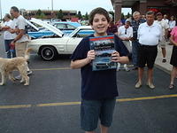 Darrell Belbot family member accepts Best Ford prize
