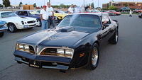 EMS Best Engine Award goes to Bill Hess & his incredible 77 Trans Am.