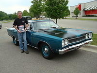 RH Best of Show is won by Bill Reeves for his 68 Ply GTX