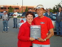 Paul & Martha Hendrickson are awarded the Best Late Model Cruiser